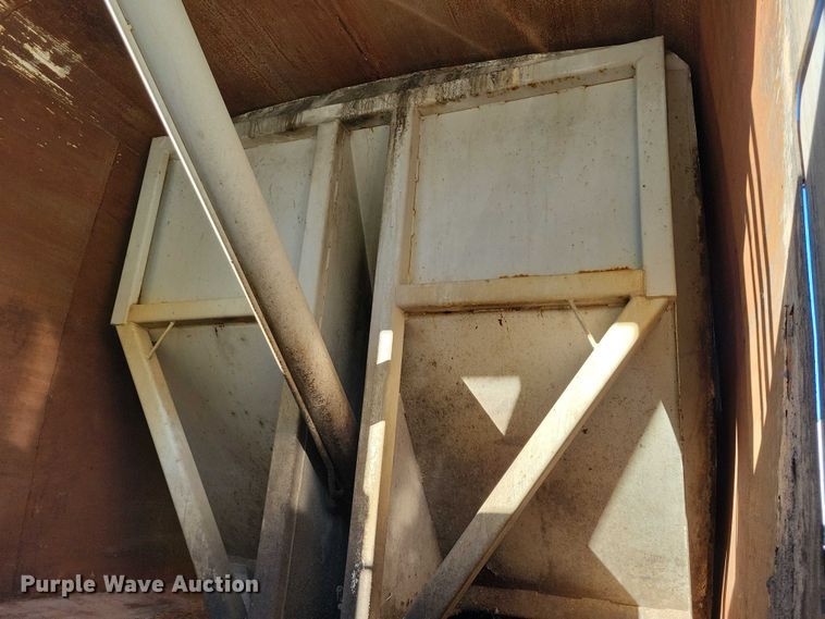 image for item DX6604 2009 Freightliner  Business Class M2 refuse truck