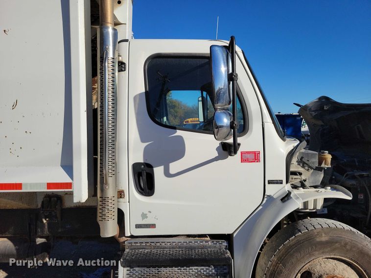 image for item DX6604 2009 Freightliner  Business Class M2 refuse truck