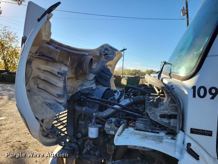 image for item DX6604 2009 Freightliner  Business Class M2 refuse truck