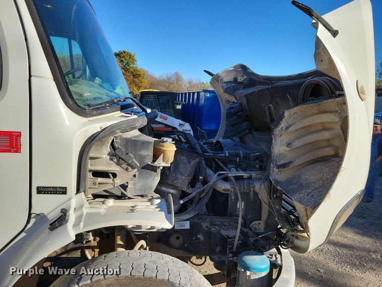 image for item DX6604 2009 Freightliner  Business Class M2 refuse truck