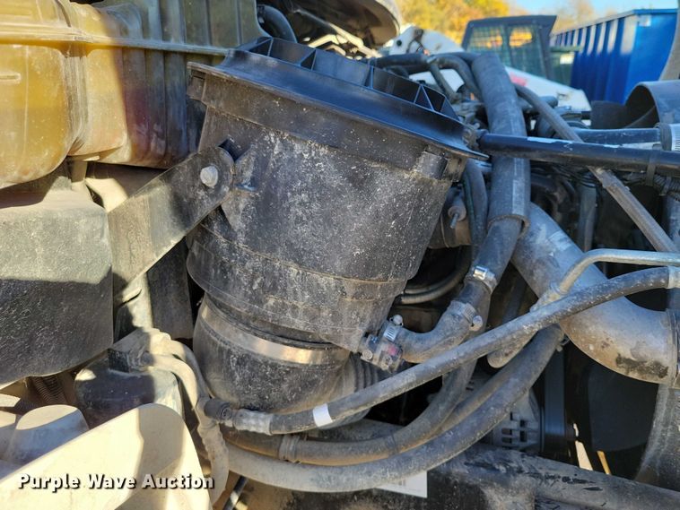 image for item DX6604 2009 Freightliner  Business Class M2 refuse truck