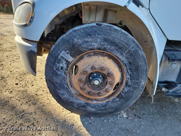 image for item DX6604 2009 Freightliner  Business Class M2 refuse truck