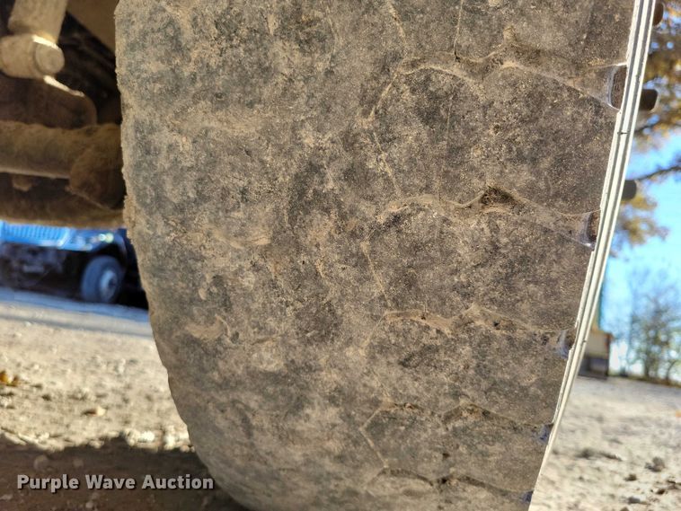 image for item DX6604 2009 Freightliner  Business Class M2 refuse truck