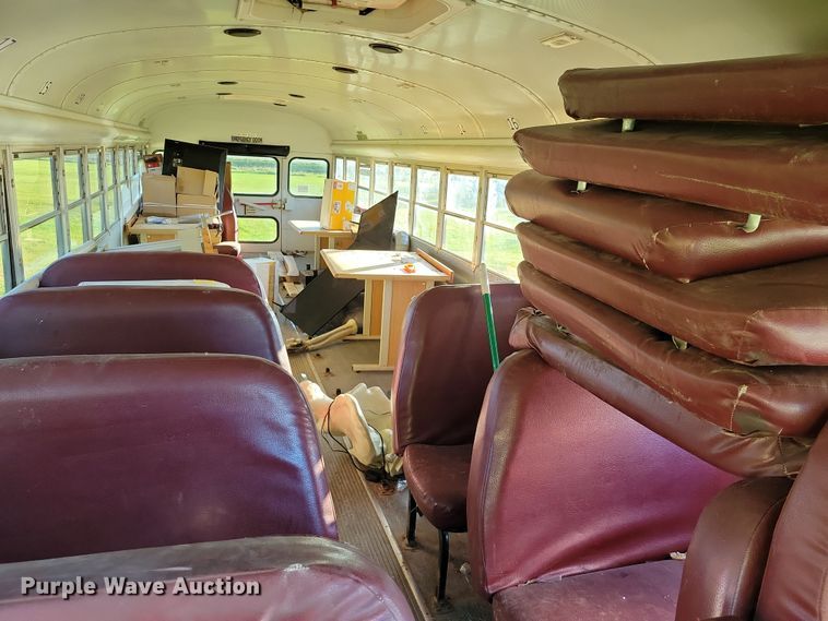 image for item DX6605 2006 Blue Bird school bus