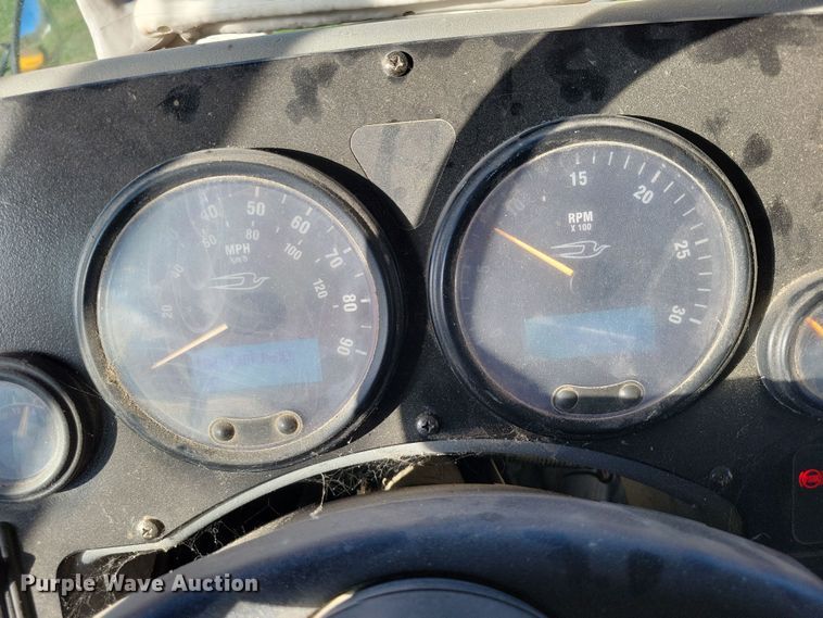 image for item DX6605 2006 Blue Bird school bus