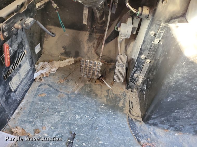 image for item DX6605 2006 Blue Bird school bus