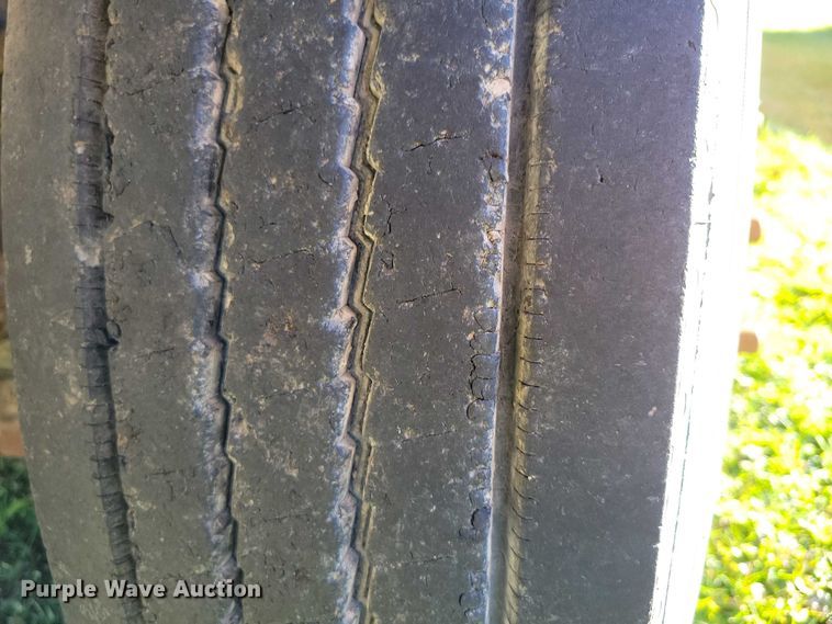 image for item DX6605 2006 Blue Bird school bus