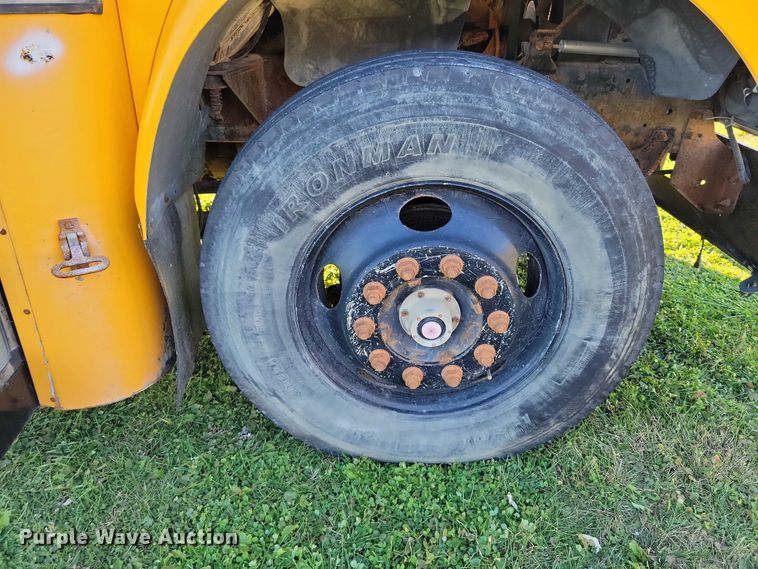 image for item DX6605 2006 Blue Bird school bus