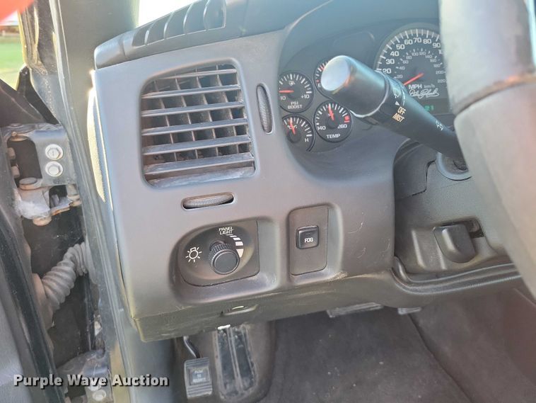 image for item DX6606 2004 Chevrolet  Monte Carlo 