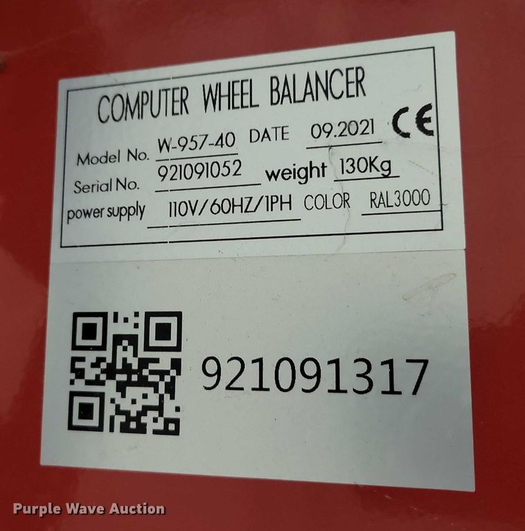 image for item DX6623 2021 Weaver W-957-40 wheel balancer