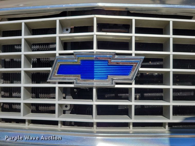 image for item DX6625 1972 Chevrolet K20 Super Custom Camper pickup truck