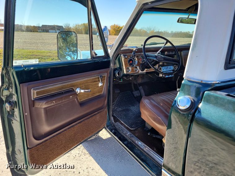 image for item DX6625 1972 Chevrolet K20 Super Custom Camper pickup truck