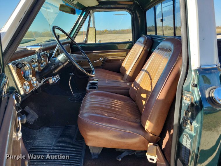 image for item DX6625 1972 Chevrolet K20 Super Custom Camper pickup truck