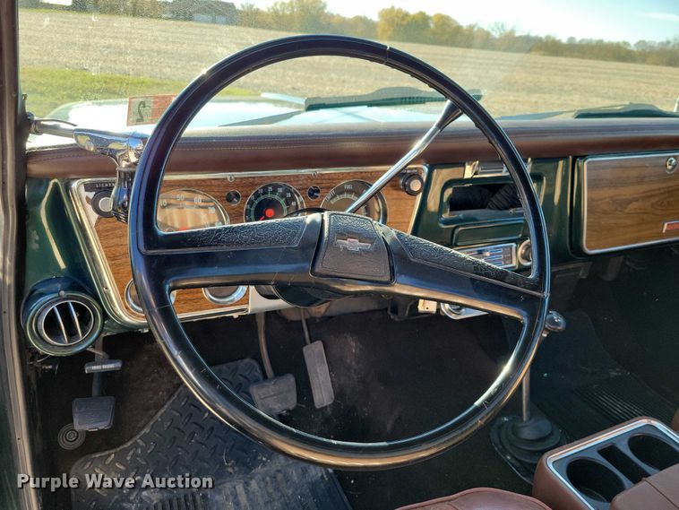 image for item DX6625 1972 Chevrolet K20 Super Custom Camper pickup truck