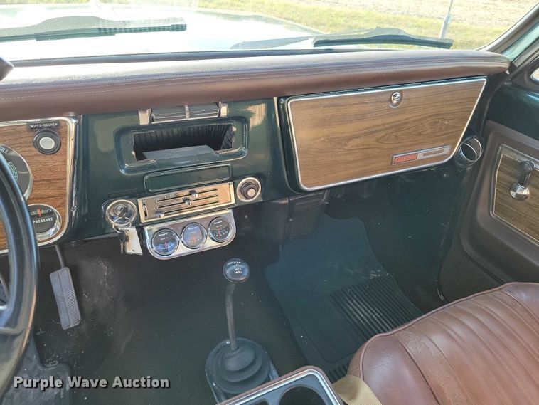 image for item DX6625 1972 Chevrolet K20 Super Custom Camper pickup truck