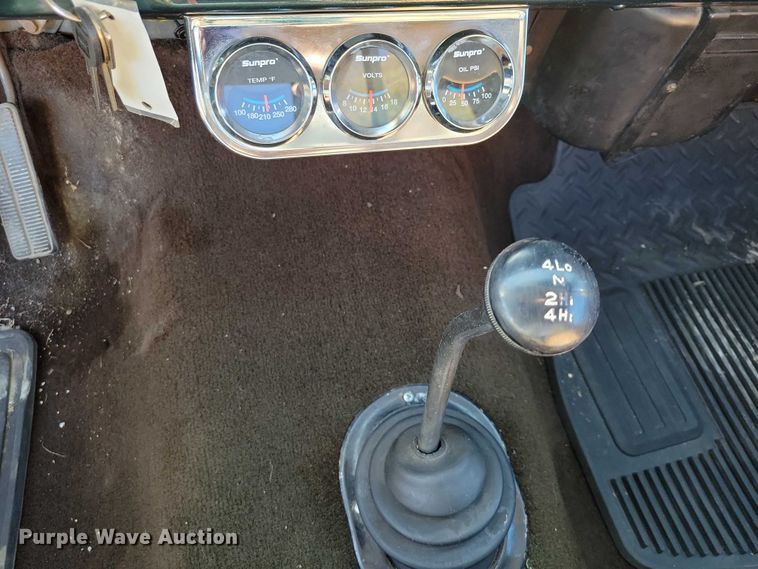 image for item DX6625 1972 Chevrolet K20 Super Custom Camper pickup truck