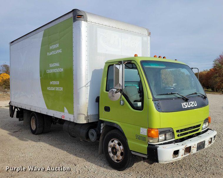 image for item DX6627 2000 Izuszu NPR box truck