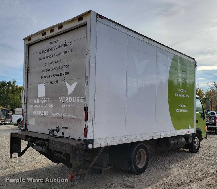 image for item DX6627 2000 Izuszu NPR box truck