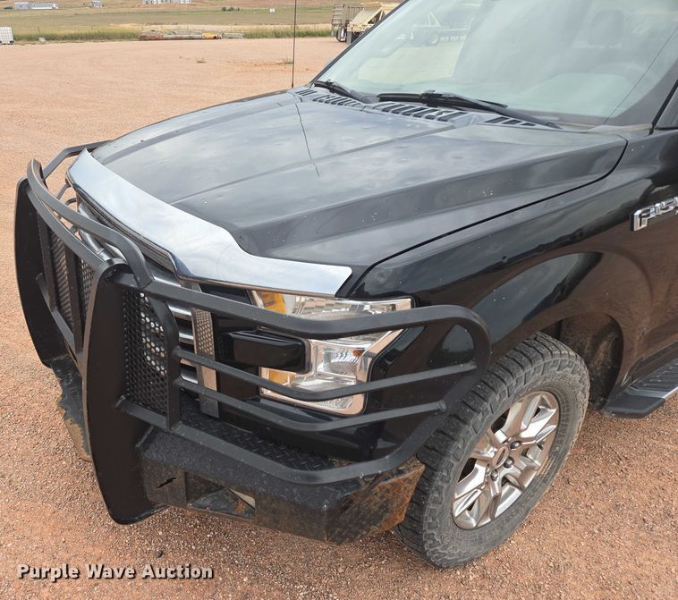 image for item DY1221 2016 Ford F150 XLT SuperCab pickup truck