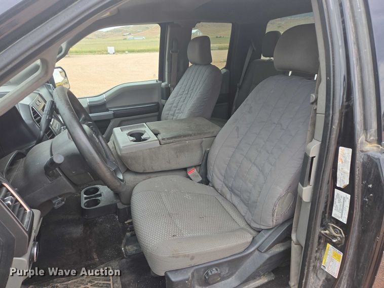 image for item DY1221 2016 Ford F150 XLT SuperCab pickup truck