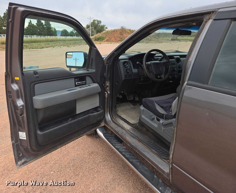 image for item DY1222 2013 Ford F150 STX SuperCab pickup truck