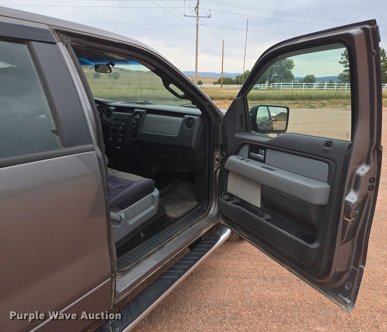 image for item DY1222 2013 Ford F150 STX SuperCab pickup truck