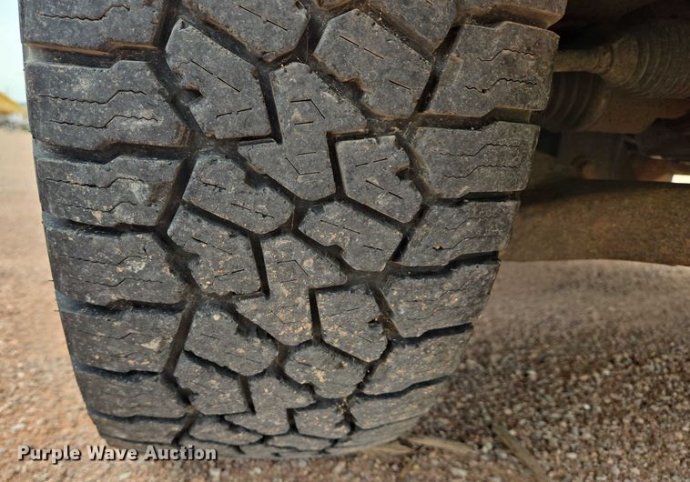 image for item DY1222 2013 Ford F150 STX SuperCab pickup truck