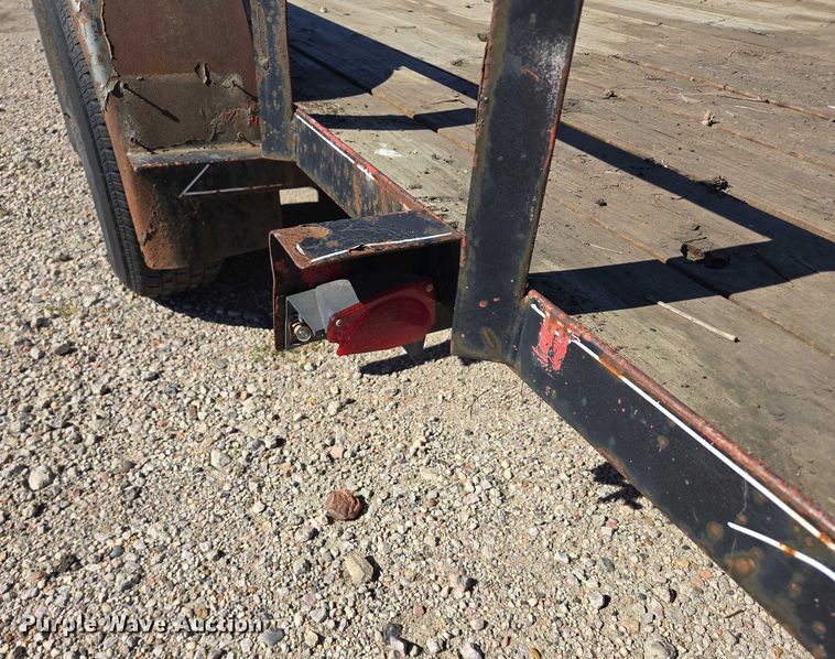 image for item DY1303 1996 HWMC utility trailer