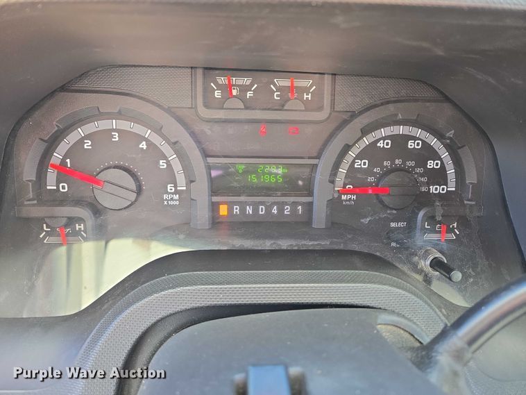 image for item DY1427 2016 Ford E450 shuttle bus