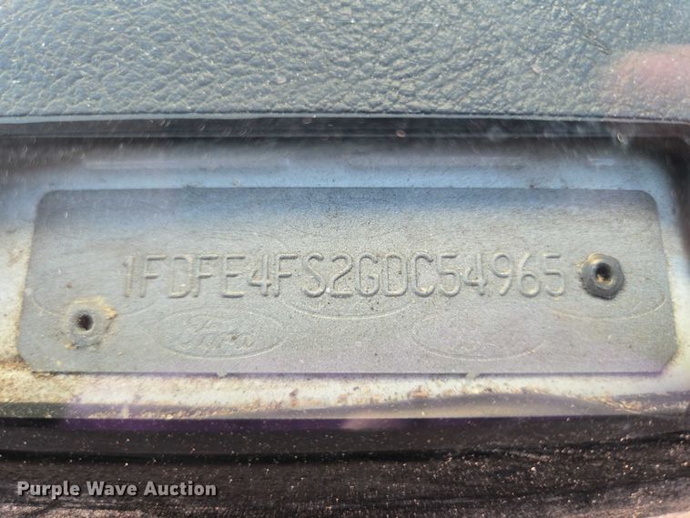 image for item DY1427 2016 Ford E450 shuttle bus