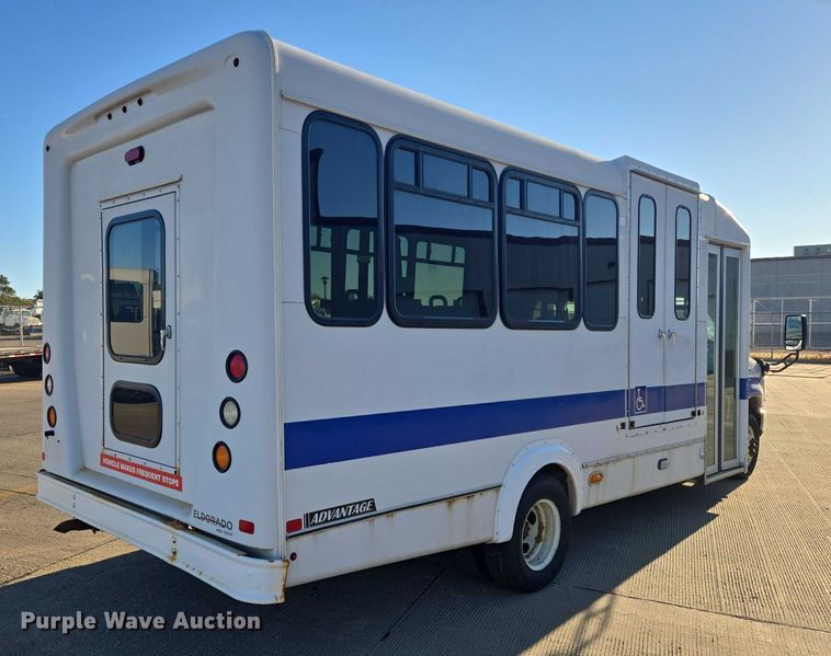 image for item DY1428 2017 Ford  Eldorado National shuttle bus