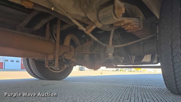 image for item DY1428 2017 Ford  Eldorado National shuttle bus