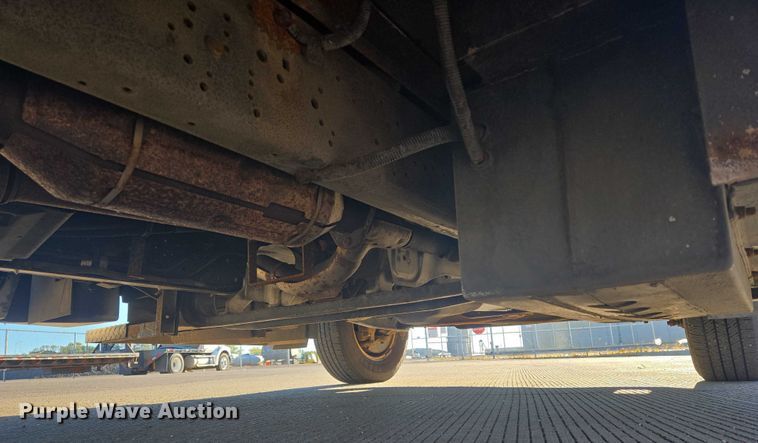 image for item DY1428 2017 Ford  Eldorado National shuttle bus