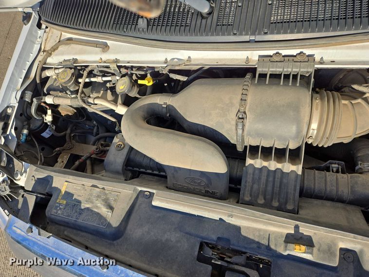 image for item DY1428 2017 Ford  Eldorado National shuttle bus