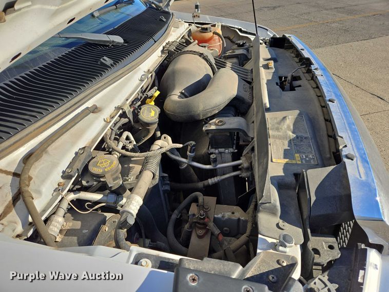 image for item DY1428 2017 Ford  Eldorado National shuttle bus