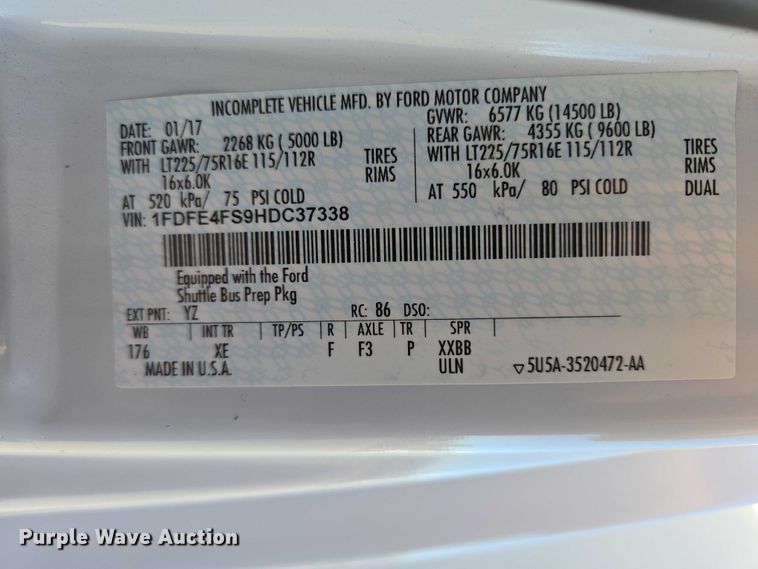 image for item DY1428 2017 Ford  Eldorado National shuttle bus