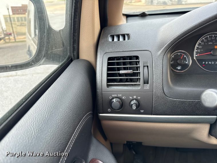 image for item DY8184 2008 Chevrolet Uplander van