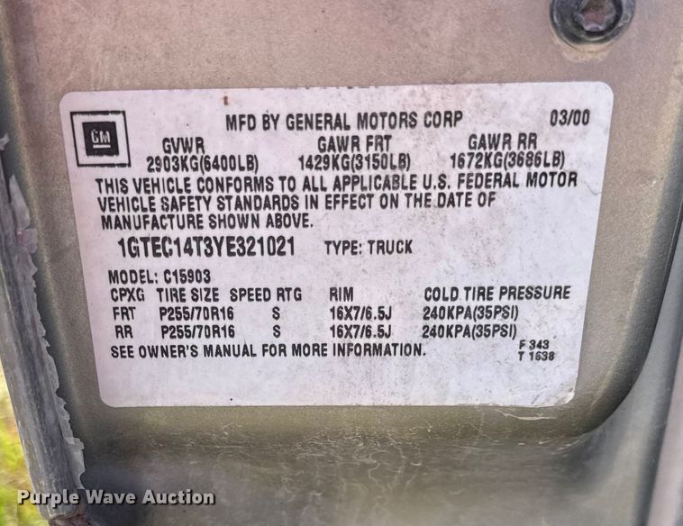 image for item DY8348 2000 GMC Sierra 1500 SLE pickup truck