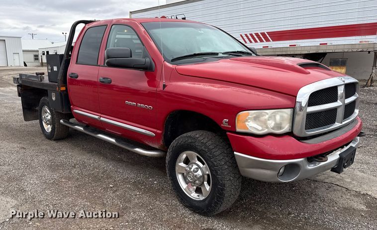 image for item DY8352 2005 Dodge Ram 2500 Quad Cab bale bed pickup truck