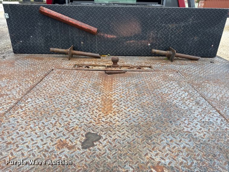 image for item DY8352 2005 Dodge Ram 2500 Quad Cab bale bed pickup truck