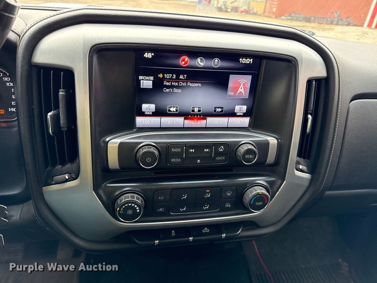 image for item DY8353 2015 GMC Sierra 2500HD Double Cab pickup truck