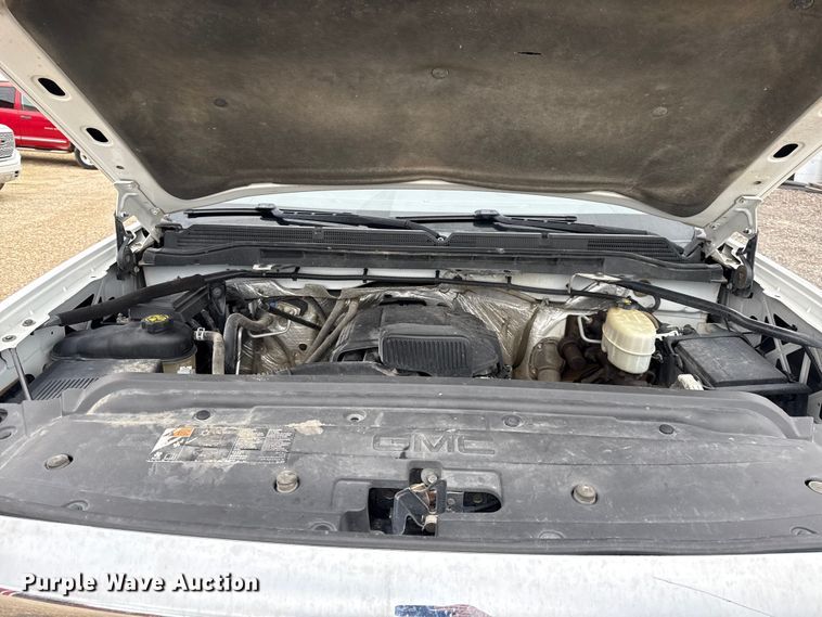 image for item DY8353 2015 GMC Sierra 2500HD Double Cab pickup truck