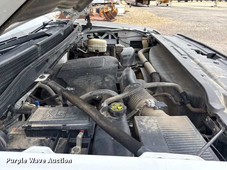 image for item DY8353 2015 GMC Sierra 2500HD Double Cab pickup truck