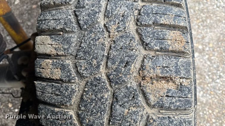 image for item DY8353 2015 GMC Sierra 2500HD Double Cab pickup truck