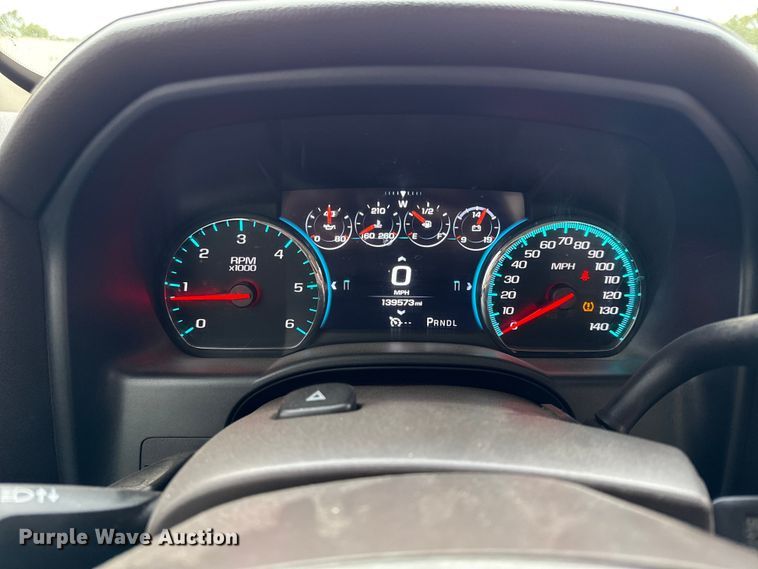 image for item DY8354 2017 GMC Sierra 1500 Crew Cab pickup truck