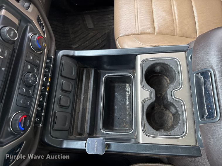 image for item DY8354 2017 GMC Sierra 1500 Crew Cab pickup truck