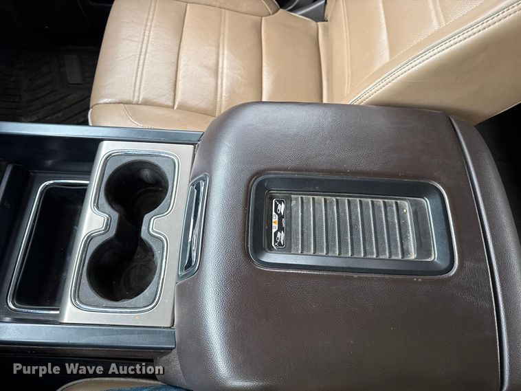 image for item DY8354 2017 GMC Sierra 1500 Crew Cab pickup truck