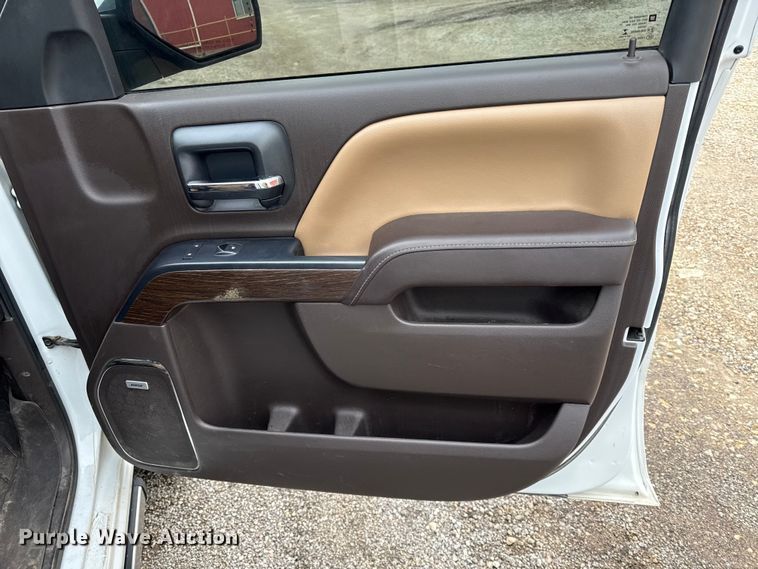 image for item DY8354 2017 GMC Sierra 1500 Crew Cab pickup truck