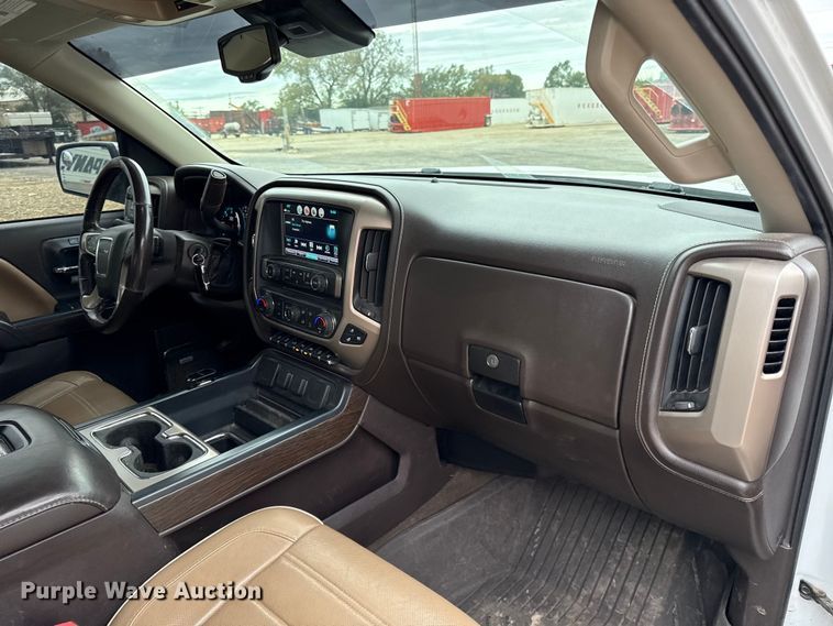 image for item DY8354 2017 GMC Sierra 1500 Crew Cab pickup truck