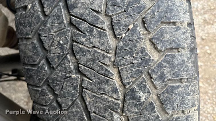 image for item DY8354 2017 GMC Sierra 1500 Crew Cab pickup truck